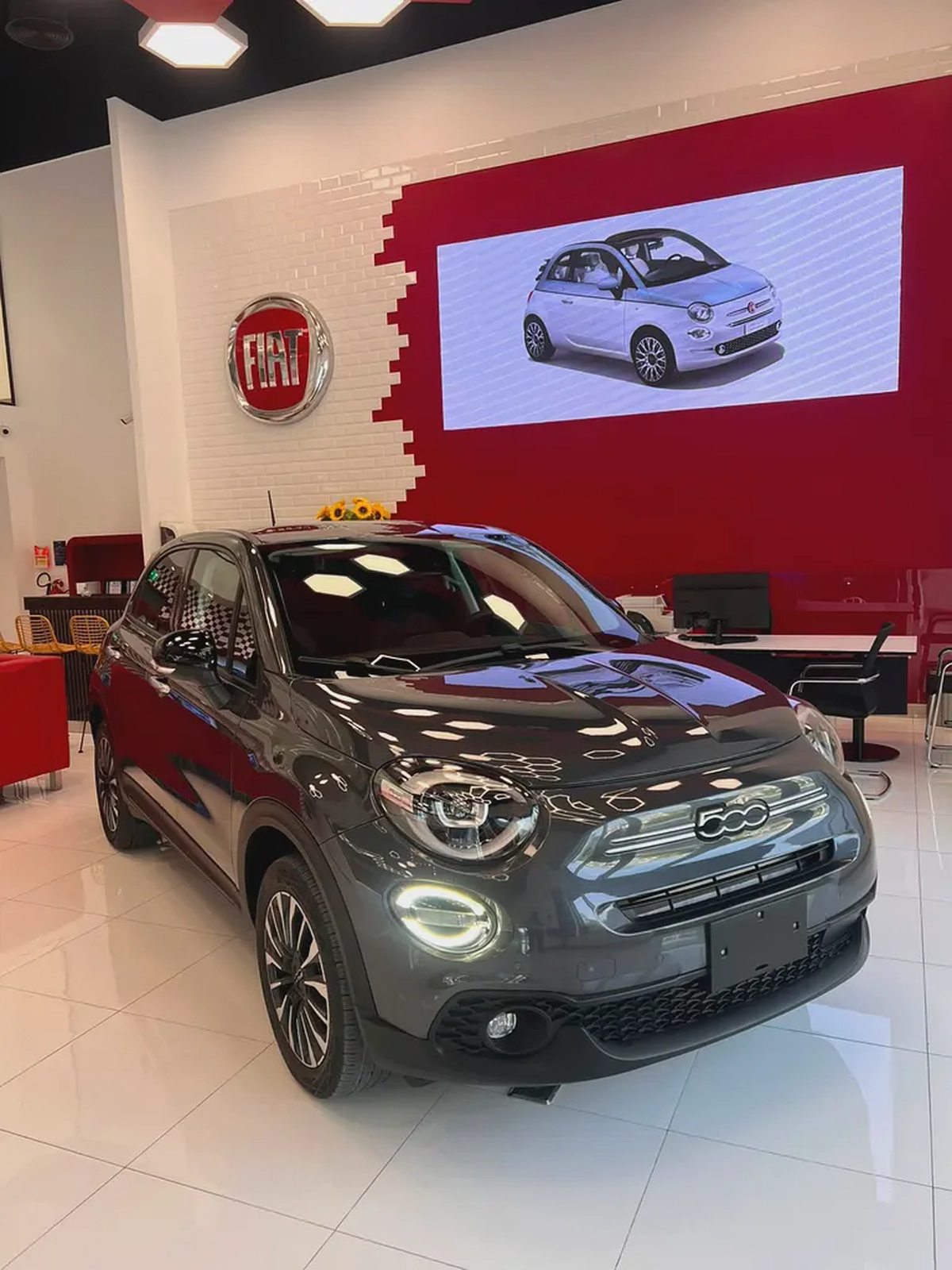 Fiat 500X Cross Look 2023 GCC Specs - Under Warranty