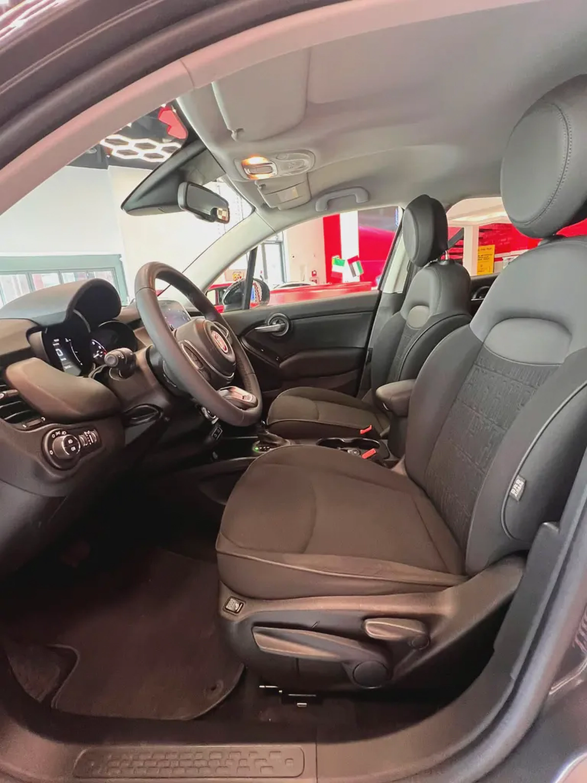 Fiat 500X Cross Look 2023 GCC Specs - Under Warranty-8-8
