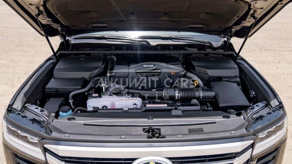 Toyota Land Cruiser LC300 VXR 3.3D AT MY2025