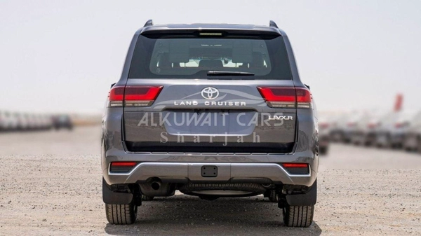 Toyota Land Cruiser LC300 VXR 3.3D AT MY2025