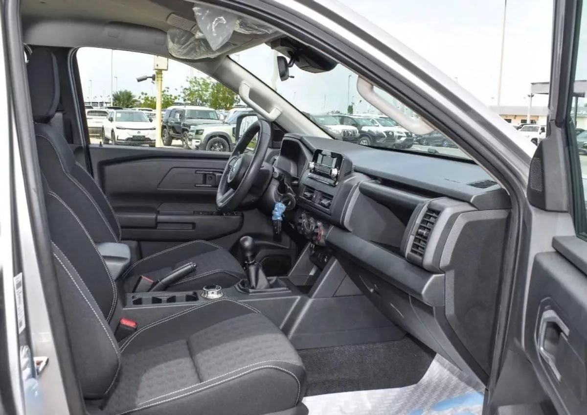 Mitsubishi L200 GLS Mitsubishi L200 / Triton GLX 4WD 2.4L Diesel MT High Line-13-0