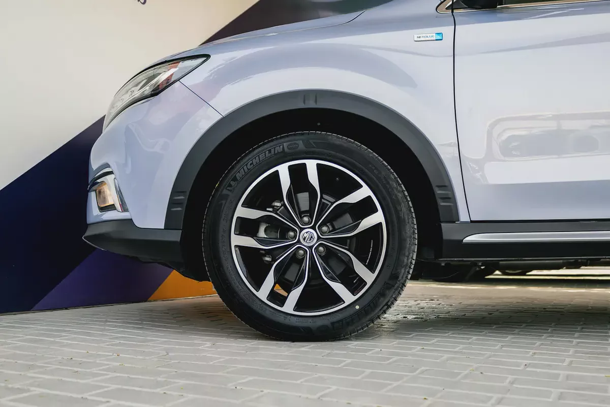 MG RX5 Luxury 2.0L l AED 800 Monthly l GCC | 1 Year Legend Warranty | Free Courtesy Car Included-6-6
