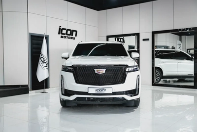 2021 Cadillac Escalade Platinum Luxury | GCC Specs | Low Mileage-1