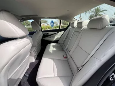 Infiniti Q50 Luxe 3.0L-5