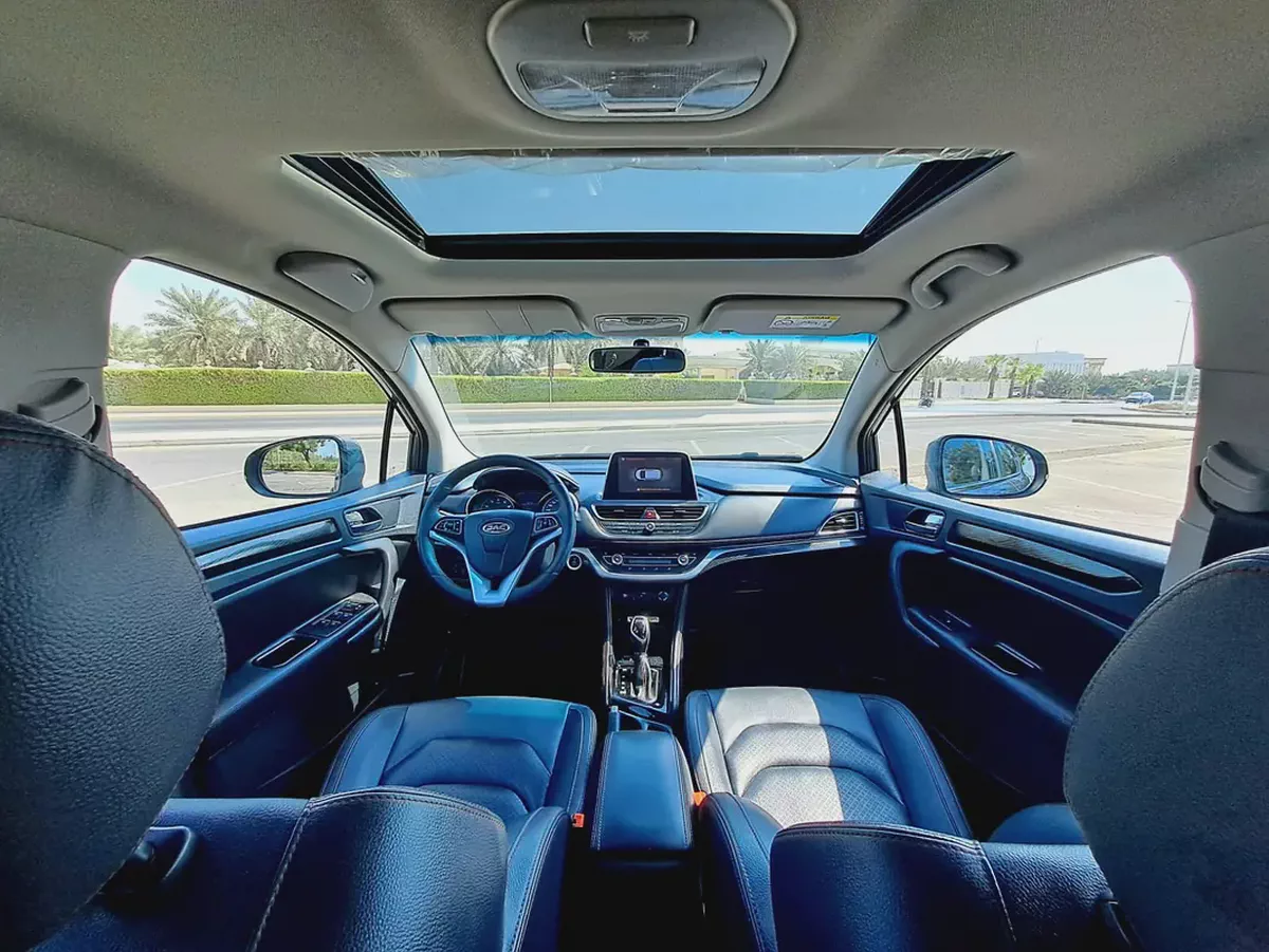 430-Monthly l GCC l Sunroof, Leather, Cruise l Accident Free-6-6