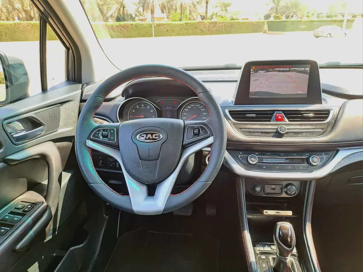 430-Monthly l GCC l Sunroof, Leather, Cruise l Accident Free-8-8