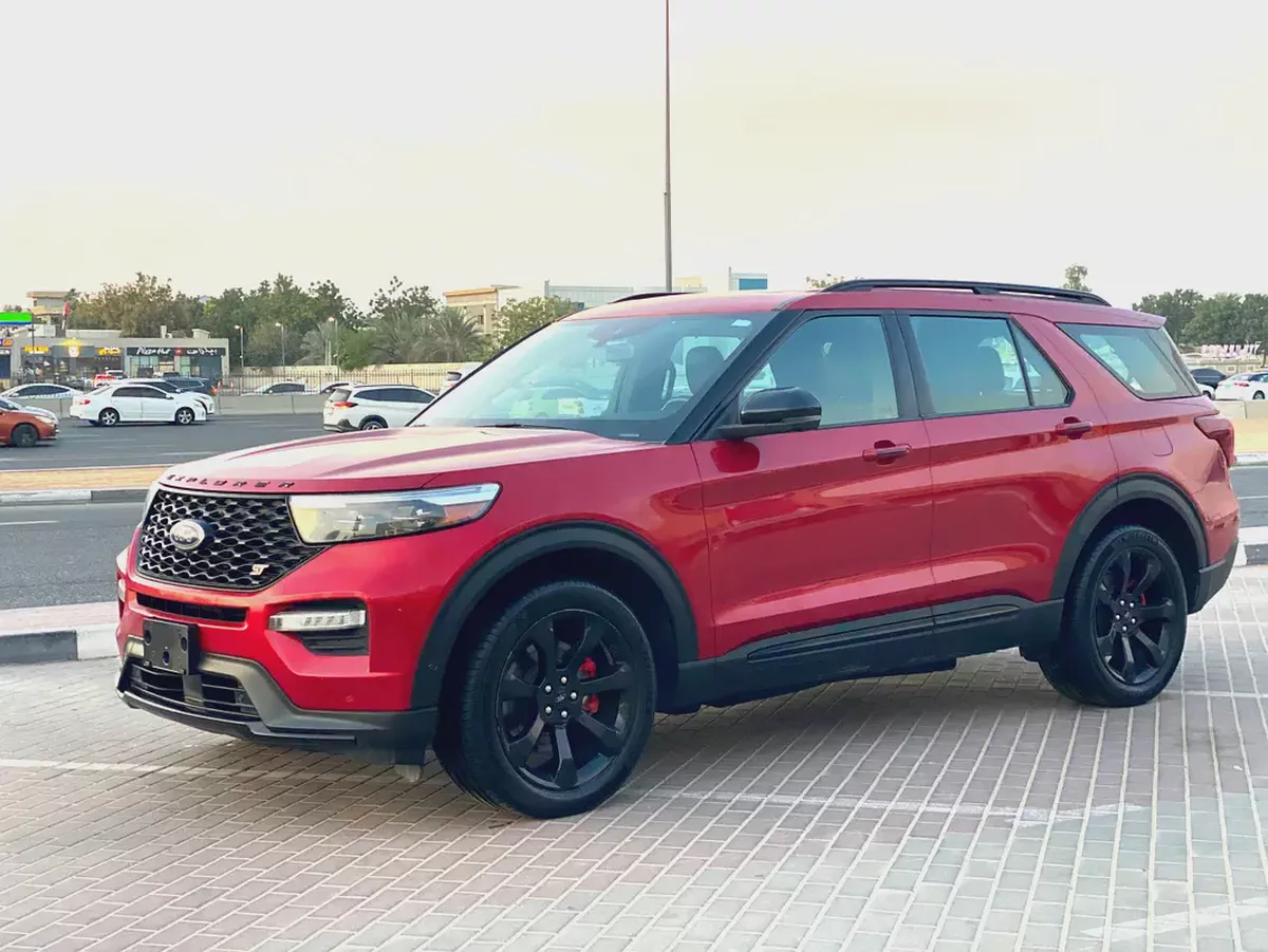 2022 Ford Explorer ST, maroon-2-2