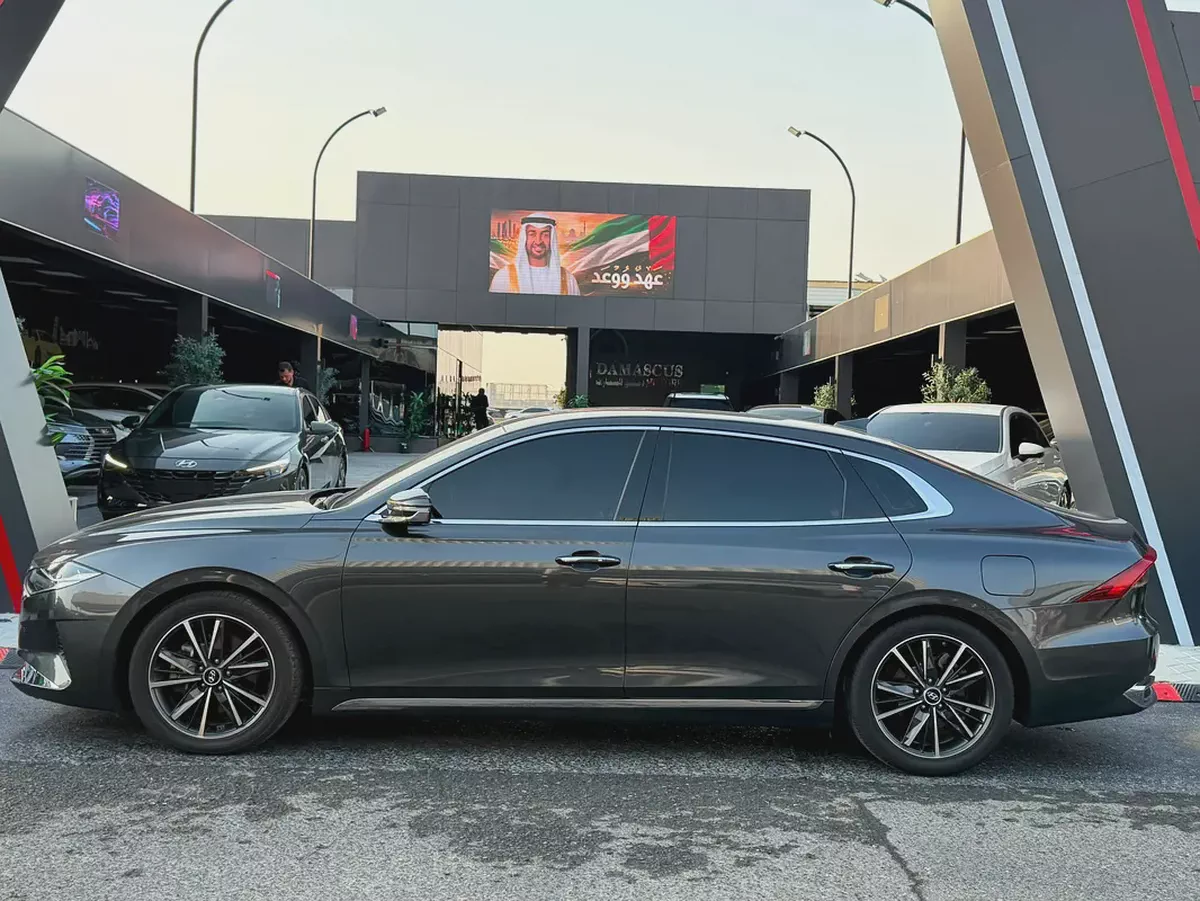 2023 Hyundai Grandeur Premium | Korean Specs | Luxury Sedan-3-3
