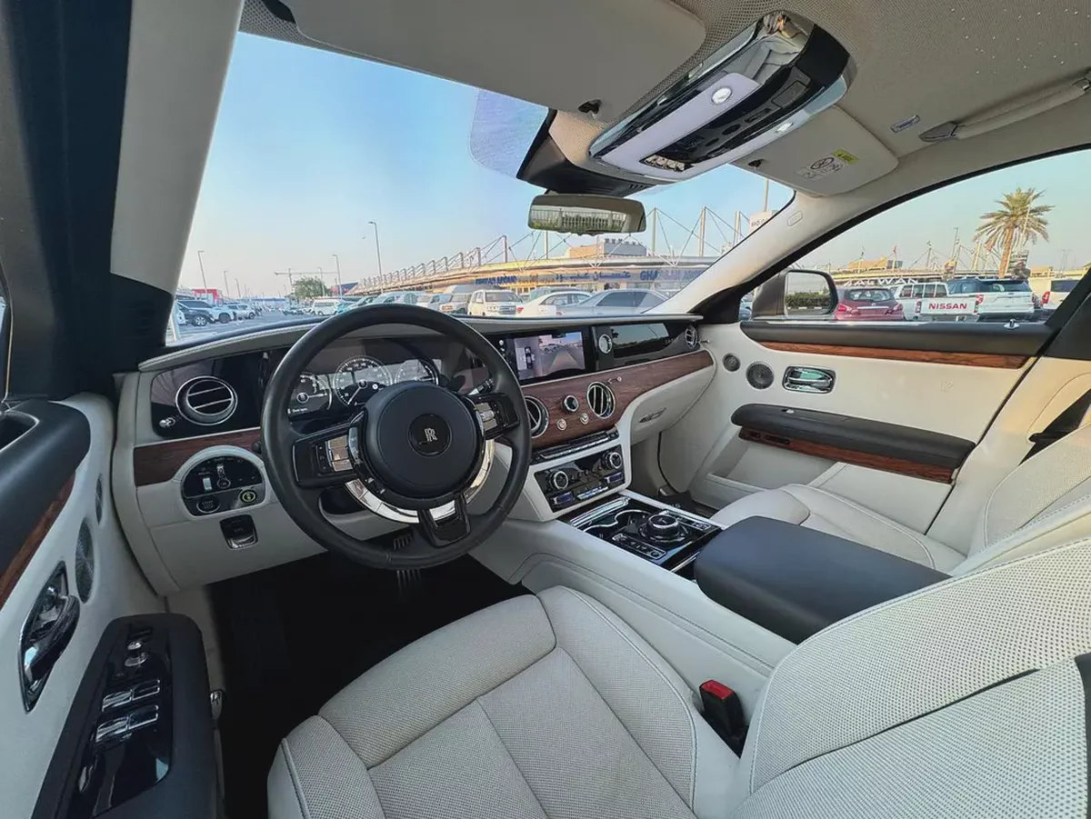 Rolls-Royce Ghost Standard 2021 | GCC Specs | Pristine Condition-9-9