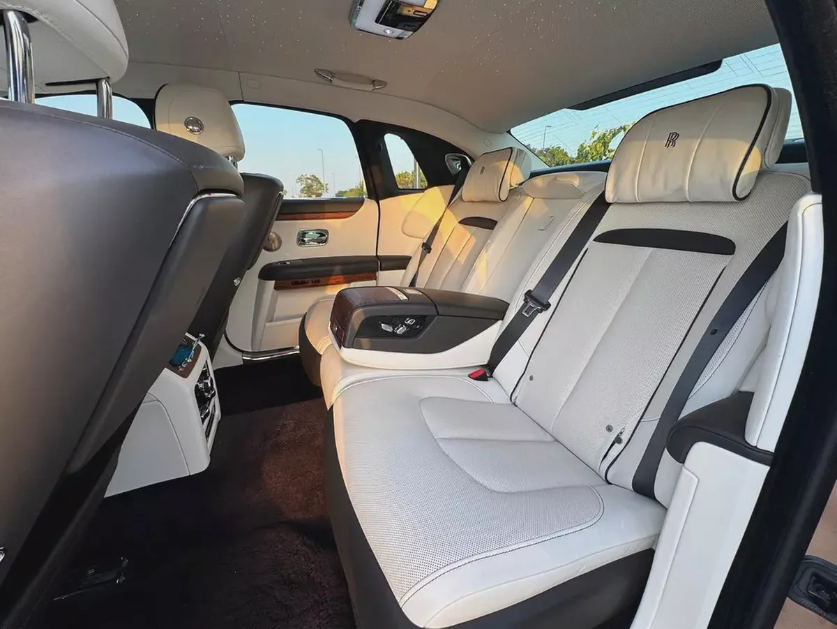 Rolls-Royce Ghost Standard 2021 | GCC Specs | Pristine Condition-11-11