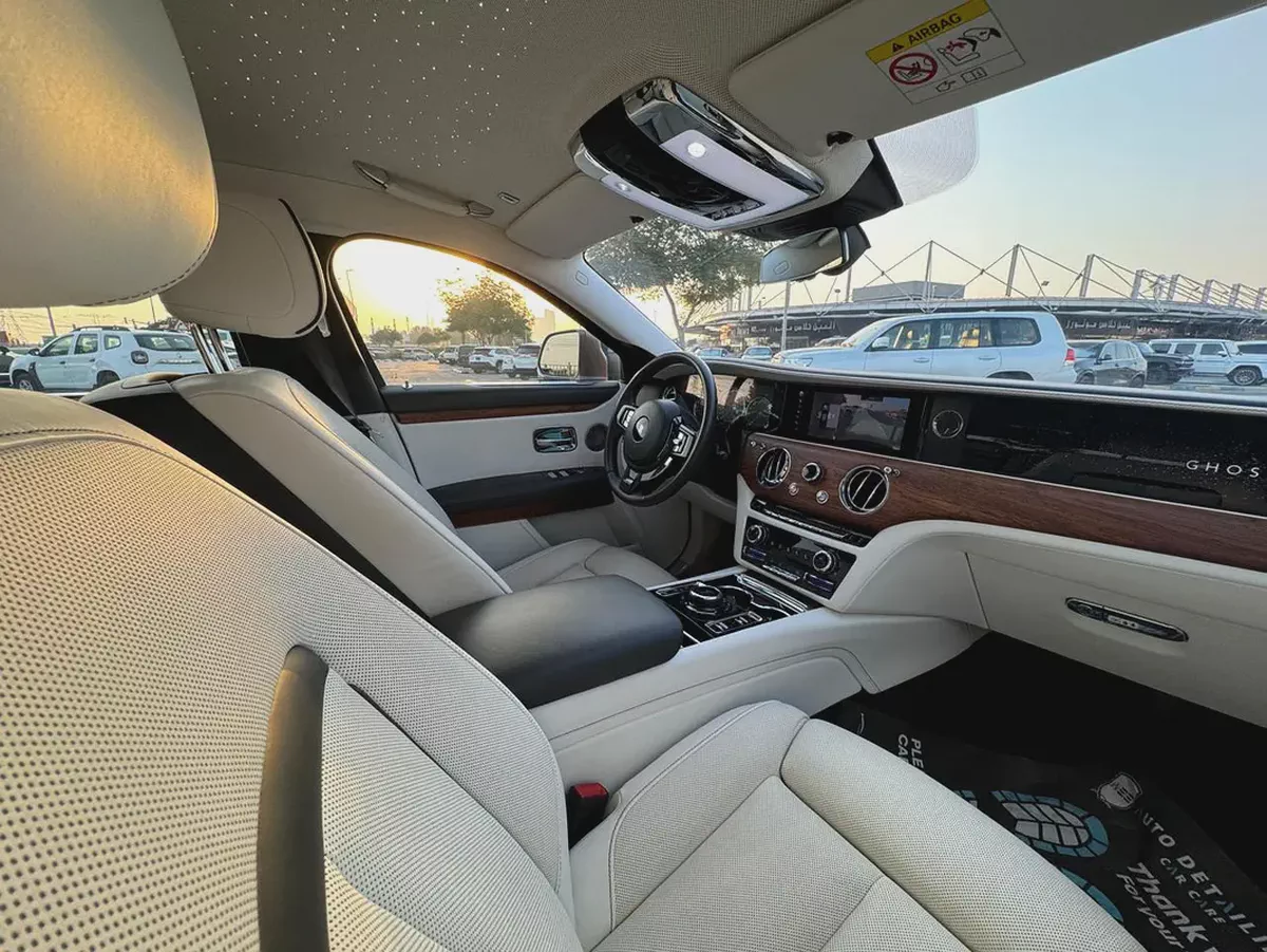 Rolls-Royce Ghost Standard 2021 | GCC Specs | Pristine Condition-13-13