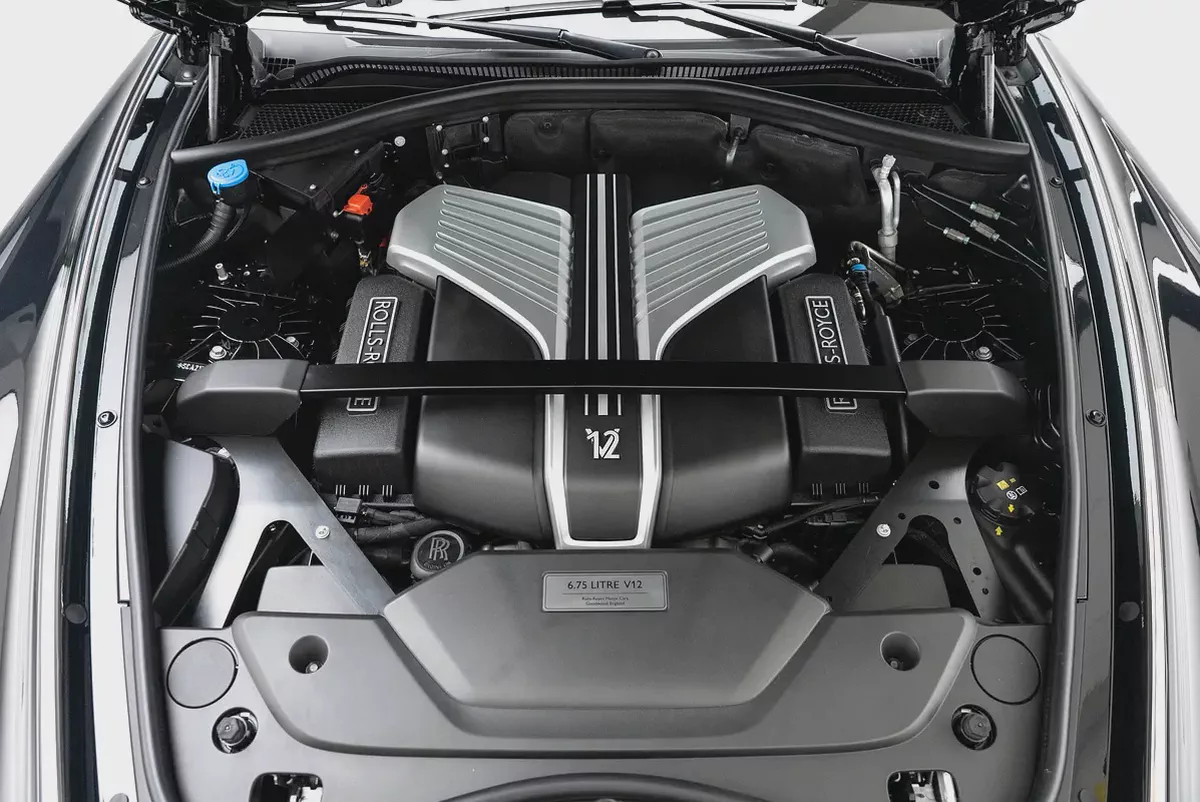 2025 ROLLS ROYCE PHANTOM  | HIGH SPECS | VIP REAR SEATS-8-8