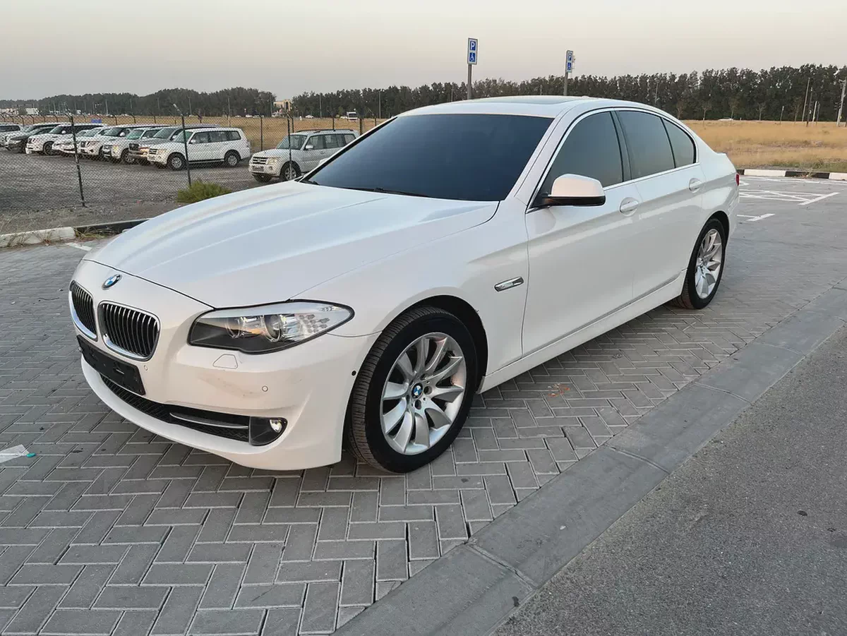 BMW 528i