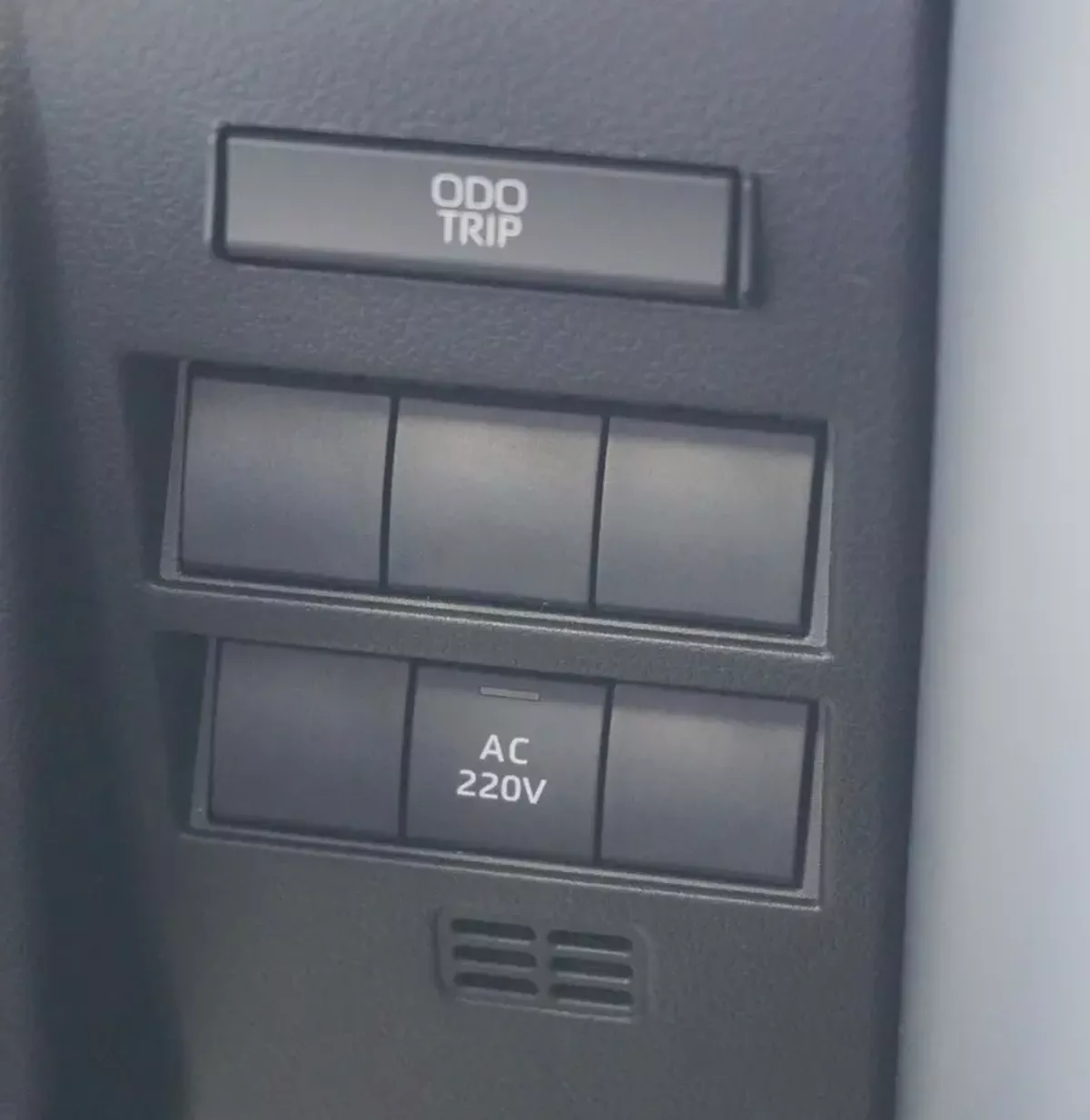 Toyota Land Cruiser VXR 2026 Hybrid 3.5- GCC Specs - Brand New-16-16