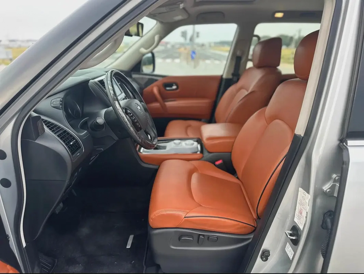 Nissan Patrol 2020 LE Platinum GCC Without Bank 29000 Advance remaining easy installment-4-4
