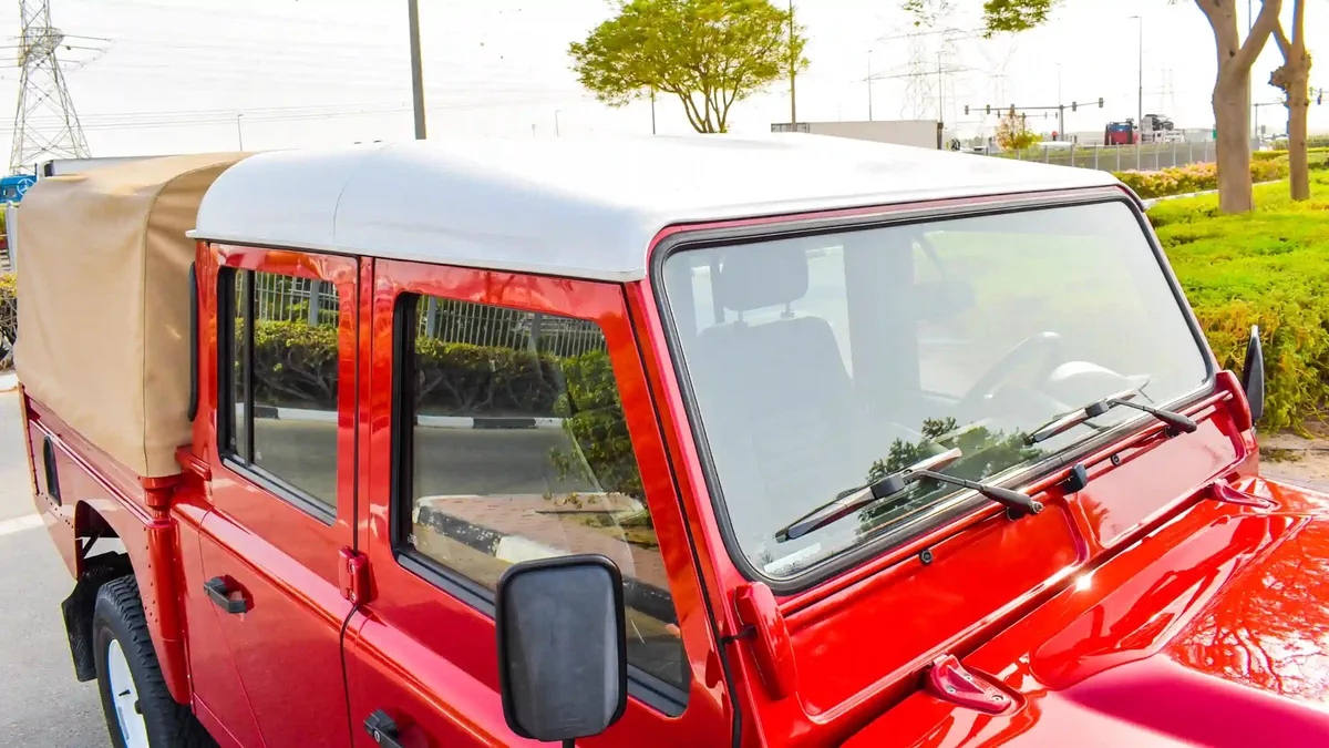 2016 Land Rover Defender 130 Soft Top (Red)-1-1