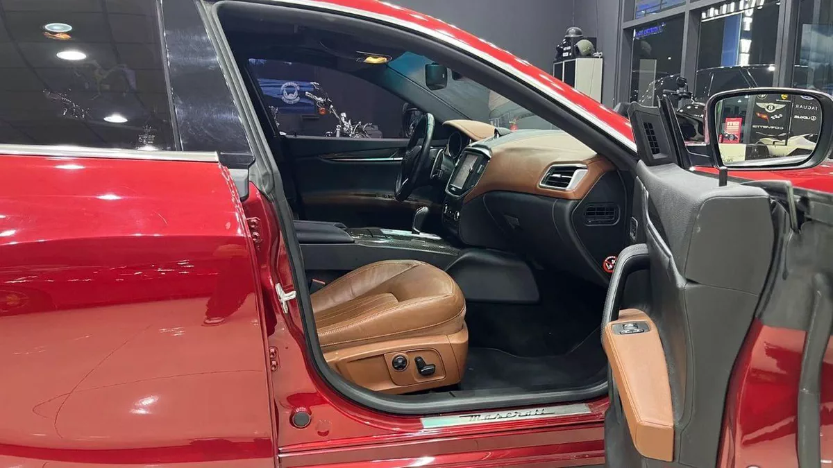 Maserati Ghibli S Q4-11-0