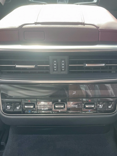 LEXUS LX600 SIGNATURE 2025 | 3.5L | ZERO KM | GCC | FULL OPTIONS-4