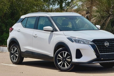 740-Monthly l GCC l 1.6L, Cruise, Camera l Accident Free-13