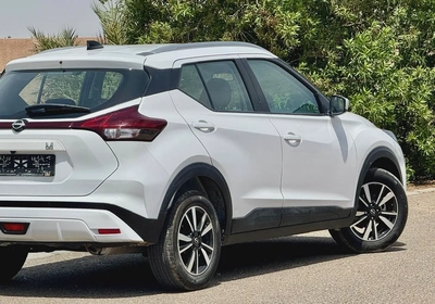 740-Monthly l GCC l 1.6L, Cruise, Camera l Accident Free-15