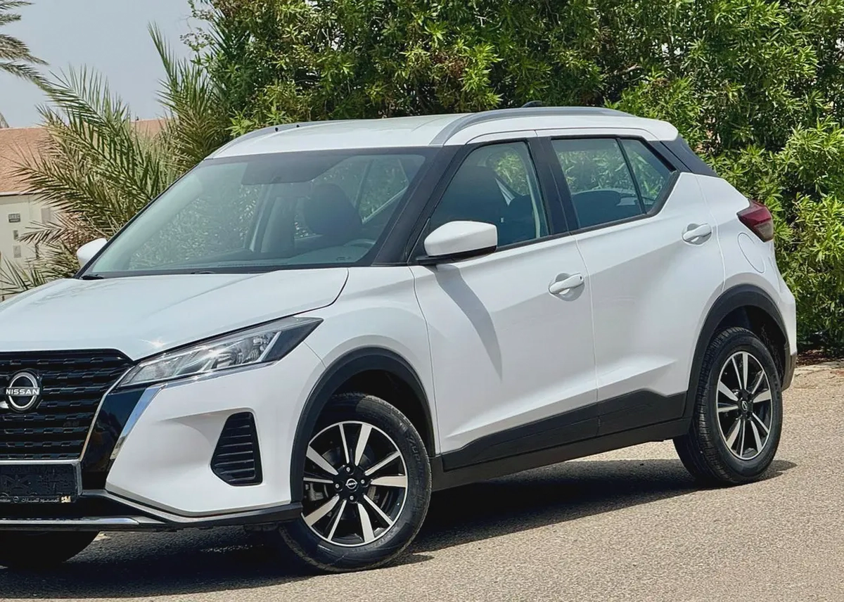 740-Monthly l GCC l 1.6L, Cruise, Camera l Accident Free-4-4