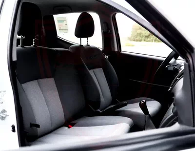 Mitsubishi L200 GL 2.5L V4 | GCC Specs | Accident-Free | Excellent Condition | 806/Month-8