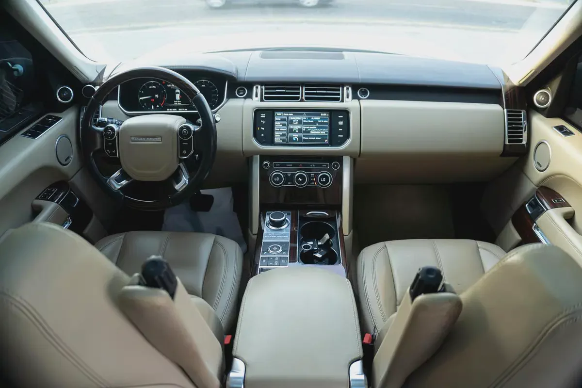 RANGE ROVER VOGE 2015 GCC-9-9