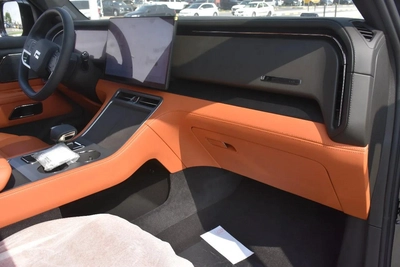 ROX 01 SEVEN SEATS 2025 | BLACK-11