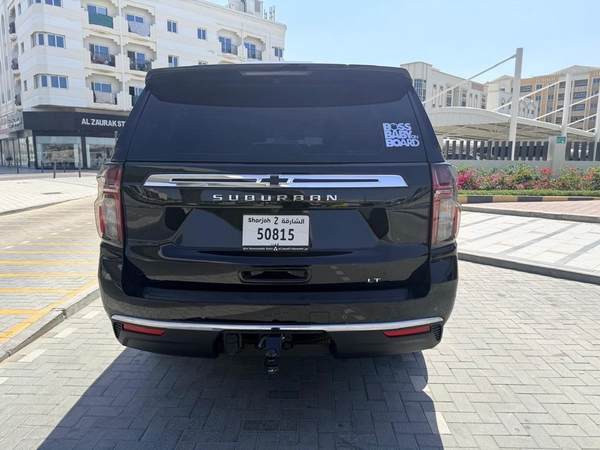 Chevrolet Suburban LT 2024