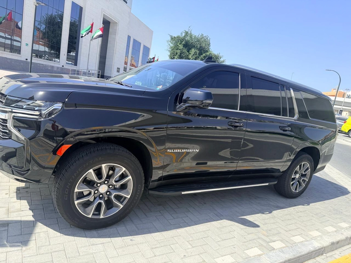 Chevrolet Suburban LT 2024-6-6