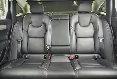 2023 Volvo S90 B6 | Low mileage | GCC | Al Futtaim Warranty & Service 2028 | Full Service History-18