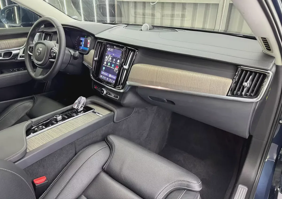 2023 Volvo S90 B6 | Low mileage | GCC | Al Futtaim Warranty & Service 2028 | Full Service History-9-9