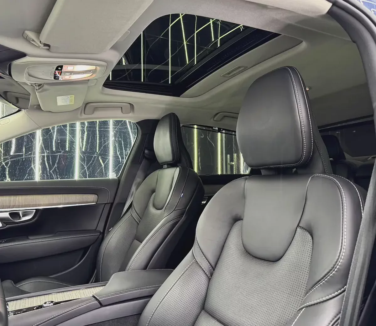 2023 Volvo S90 B6 | Low mileage | GCC | Al Futtaim Warranty & Service 2028 | Full Service History-16-16