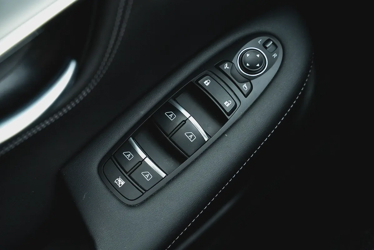 2023 Infiniti QX55 Essential GCC Under Agency Warranty
