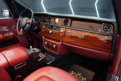 Rolls-Royce Phantom Drophead 2009-7
