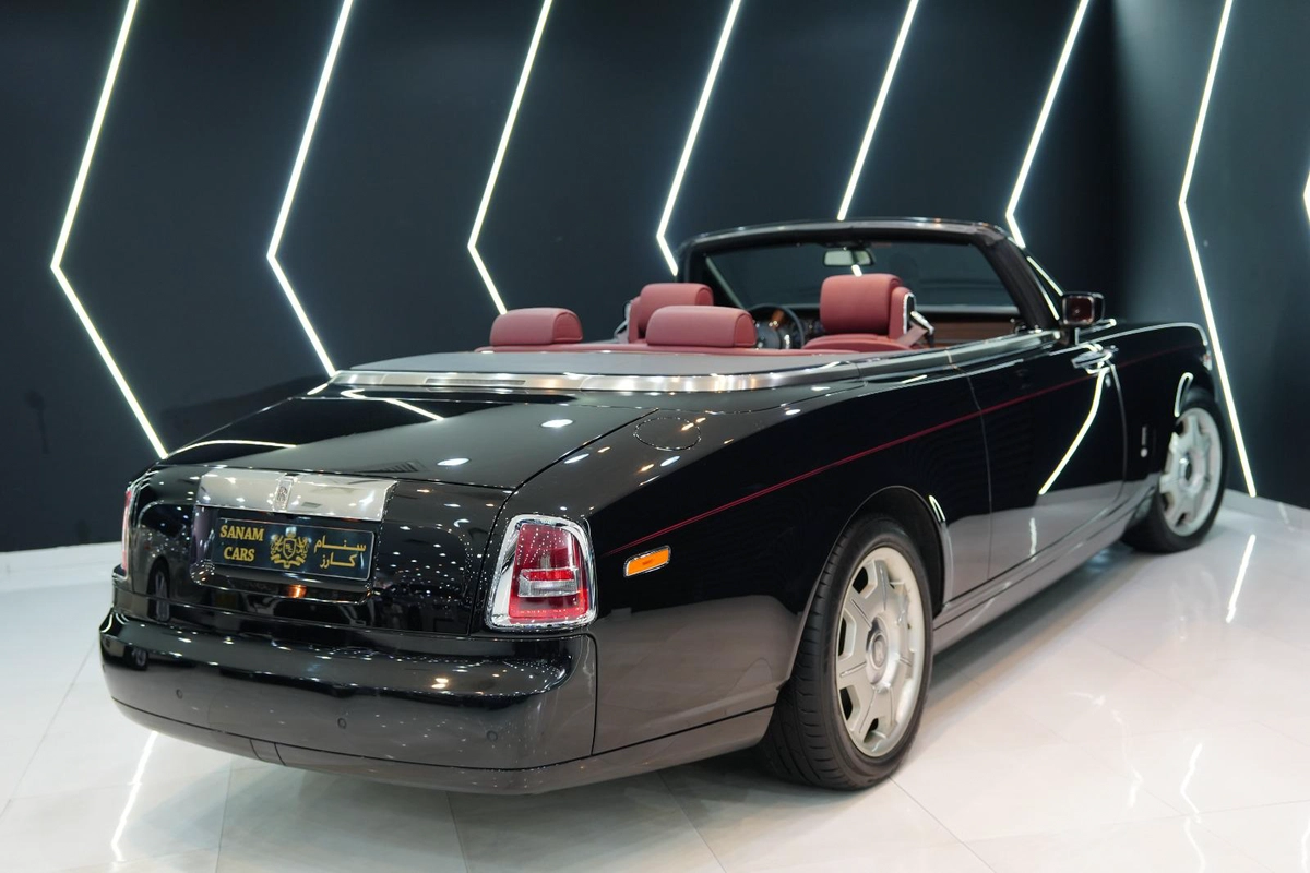 Rolls-Royce Phantom Drophead 2009-15-15