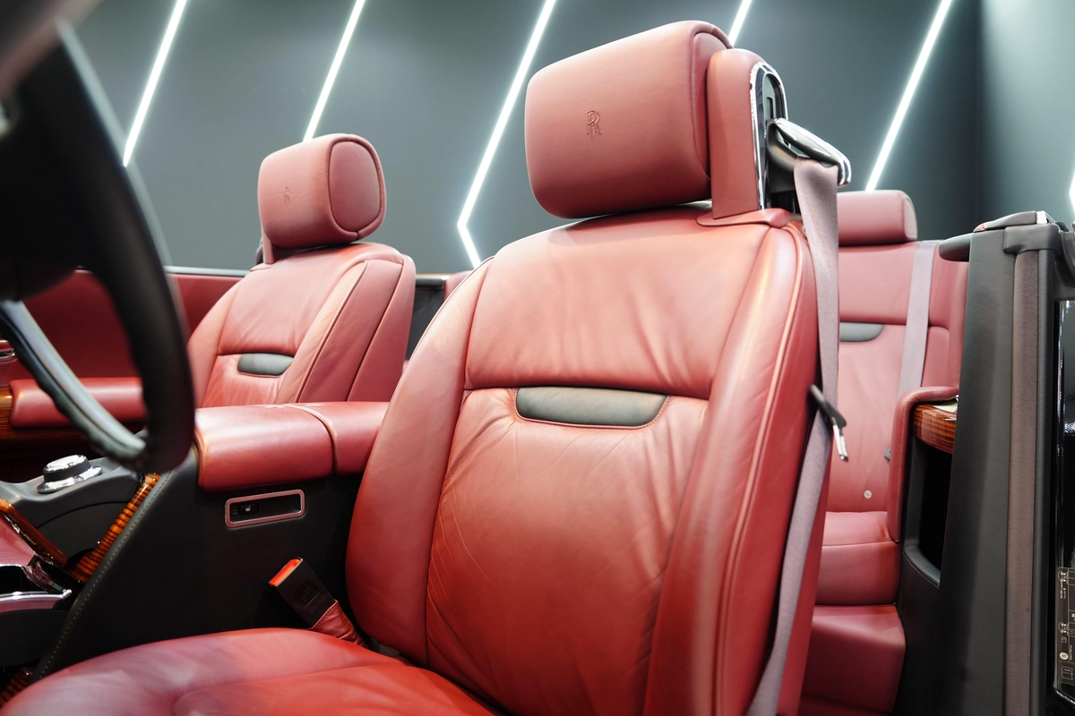 Rolls-Royce Phantom Drophead 2009-5-5