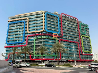 Spacious Unit | Prime Location | Well Maintained-0