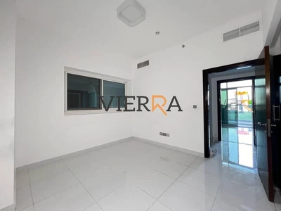 Spacious Unit | Prime Location | Well Maintained-5