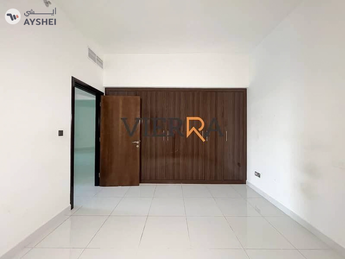 Spacious Unit | Prime Location | Well Maintained-6-6