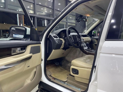 Land Rover Range Rover Sport HSE Land Rover Range Rover Sport 2011 GCC Spec Original paint-9
