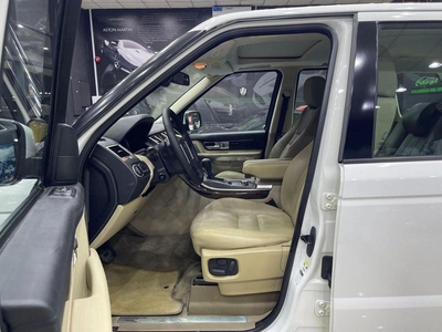 Land Rover Range Rover Sport HSE Land Rover Range Rover Sport 2011 GCC Spec Original paint-10