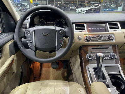 Land Rover Range Rover Sport HSE Land Rover Range Rover Sport 2011 GCC Spec Original paint-16