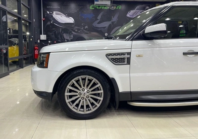Land Rover Range Rover Sport HSE Land Rover Range Rover Sport 2011 GCC Spec Original paint-5
