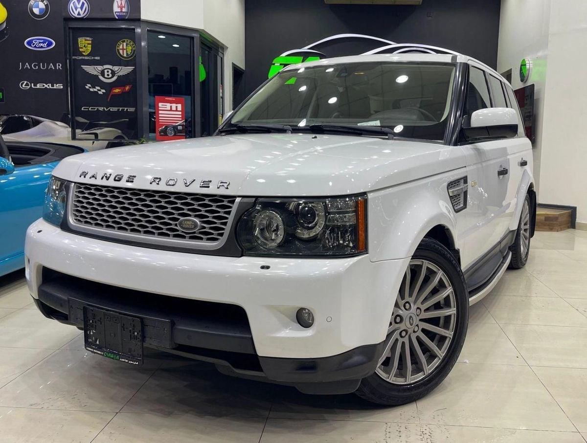 Land Rover Range Rover Sport HSE Land Rover Range Rover Sport 2011 GCC Spec Original paint-1-0
