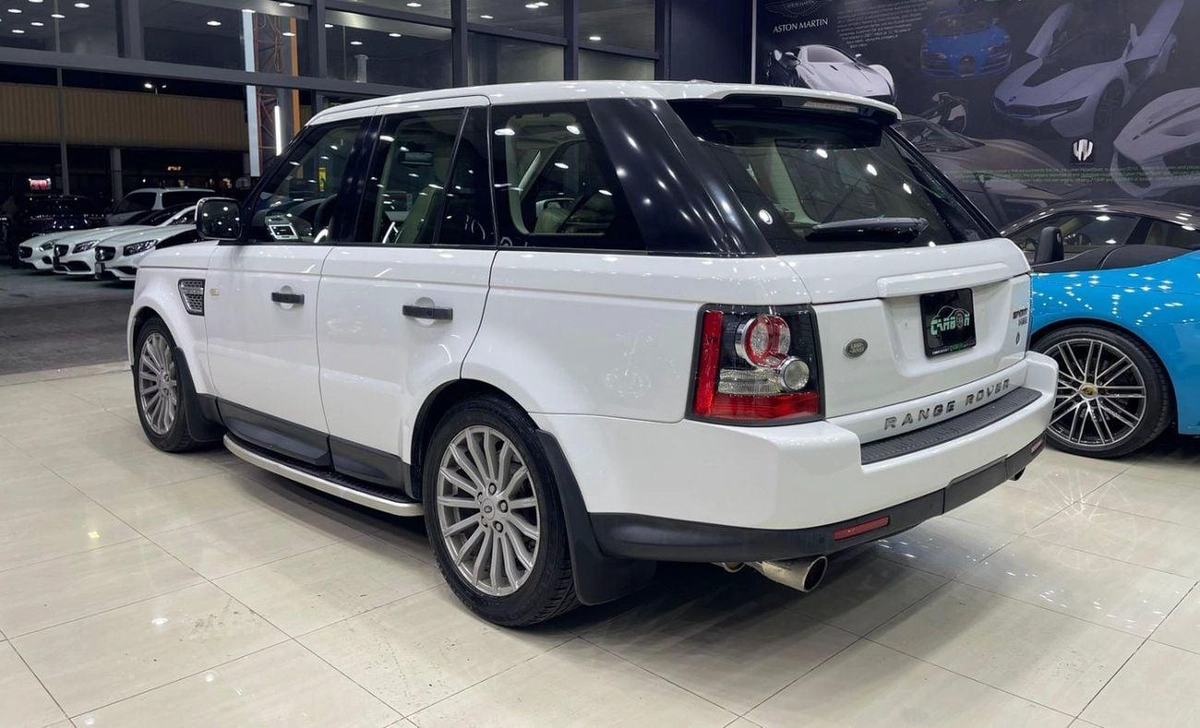 Land Rover Range Rover Sport HSE Land Rover Range Rover Sport 2011 GCC Spec Original paint-6-0