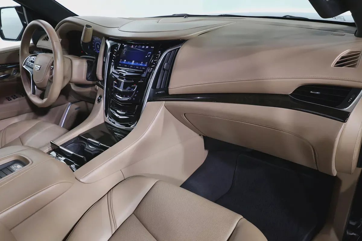 2020 Cadillac Escalade Sport Platinum GCC Specs-18-18