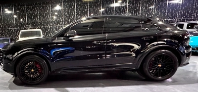 Porsche Cayenne S 2024 | Low Mileage | Excellent Condition | GCC Specs | Full Service History-6