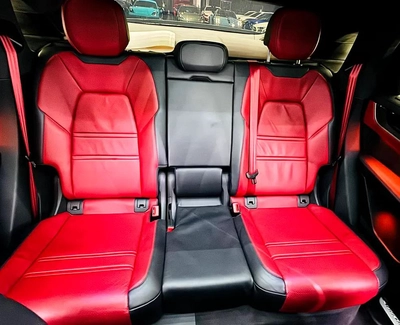 Porsche Cayenne S 2024 | Low Mileage | Excellent Condition | GCC Specs | Full Service History-16