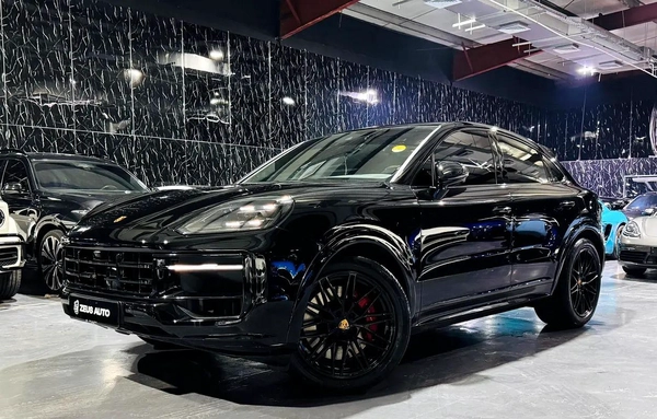 Porsche Cayenne S 2024 | Low Mileage | Excellent Condition | GCC Specs | Full Service History